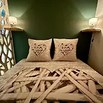 Appartement Le Petit Juanais - Parking Prive